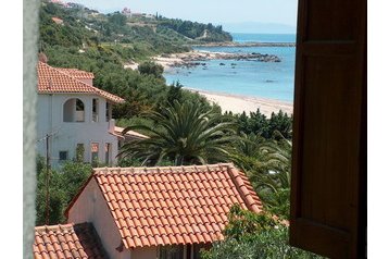 Grecia Privát Lygia, Esterno